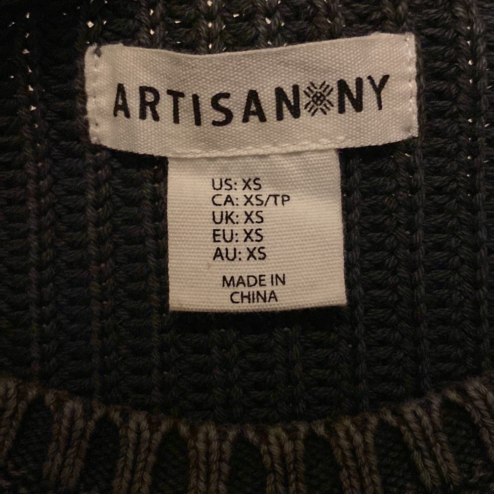 Artisan NY Mineral Washed Cable Knit Crew Neck Sweater - Picture 9 of 10